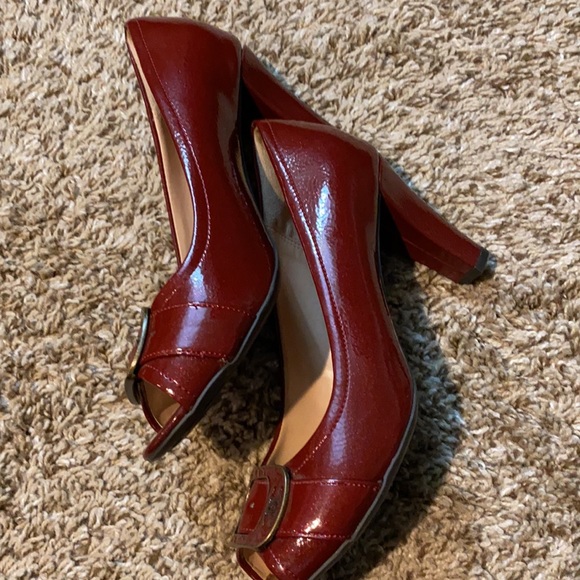 Etienne Aigner Women's Size 7.5 Heel Shoes Sparkle Red Peep Toe - Picture 5 of 7